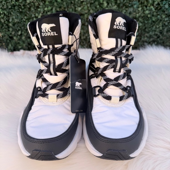 Sorel Women's Kinetic RNEGD Conquest Boot — Waterproof Leather Winter Boots US 8 - Picture 3 of 9